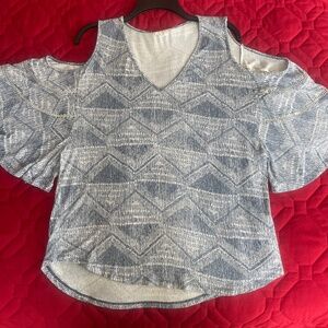 Cold shoulder loose sleeve shirt with couple see through places on sleeves